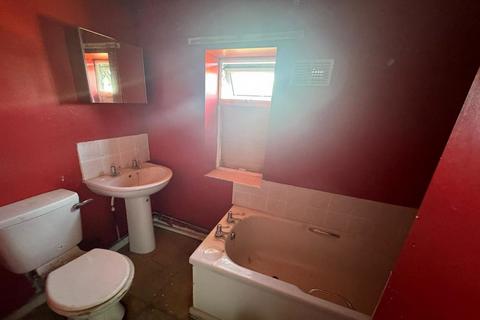 3 bedroom semi-detached house for sale, Springfield Avenue, Dudley, West Midlands