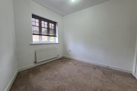 2 bedroom flat to rent, Bewick Court, The Holloway, Wolverhampton WV6