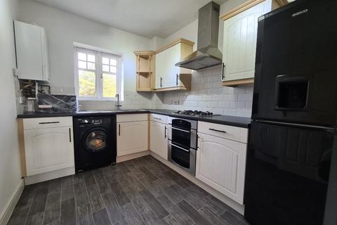 2 bedroom apartment to rent, The Holloway, Wolverhampton WV6