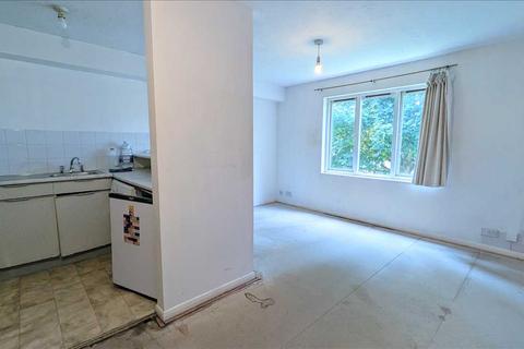 Flat 27, Lister Court Pasteur Close, London, NW9 5HZ