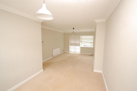 2 bedroom apartment to rent, Rockleigh Court, Hutton Road, Shenfield, CM15