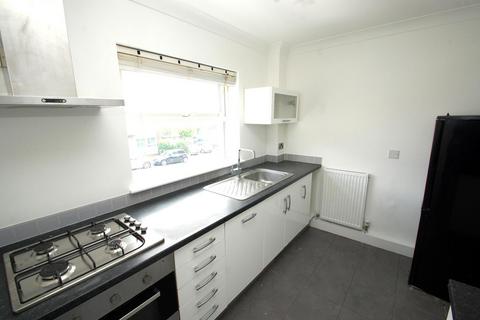 2 bedroom apartment to rent, Rockleigh Court, Hutton Road, Shenfield, CM15