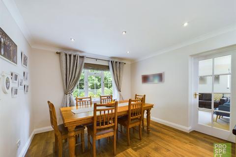 5 bedroom detached house for sale, Corfield Close, Finchampstead, Wokingham, Berkshire, RG40