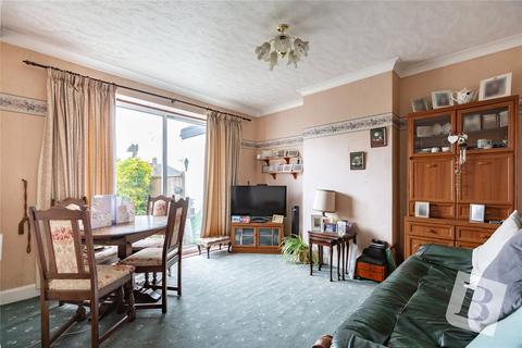 3 bedroom semi-detached house for sale, Chester Avenue, Upminster, RM14