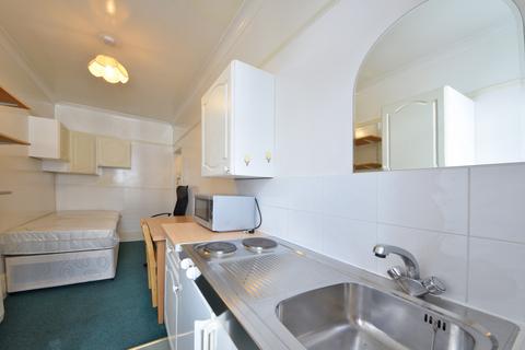 undefined, Room 12, 11 Collingham Road, London, SW5