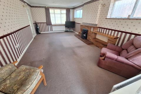 3 bedroom detached bungalow for sale, Bedford Road, Barton-Le-Clay, MK45 4LR