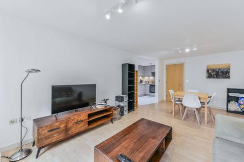 1 bedroom flat for sale, Battersea Park Road, Battersea, London, SW11