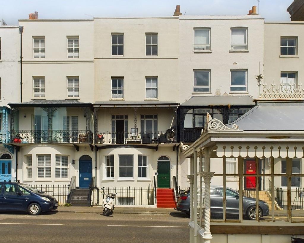 Paragon Ramsgate Paragon, Ramsgate, CT11 1 bed flat - £225,000