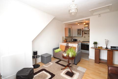 1 bedroom flat for sale, Radnor Park Crescent, Folkestone CT19