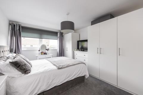 3 bedroom maisonette for sale, Northfield Drive, Edinburgh EH8