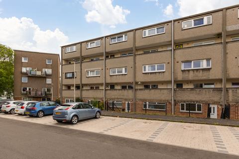 Flat 5, 36 Northfield Drive, Edinburgh, EH8 7RH