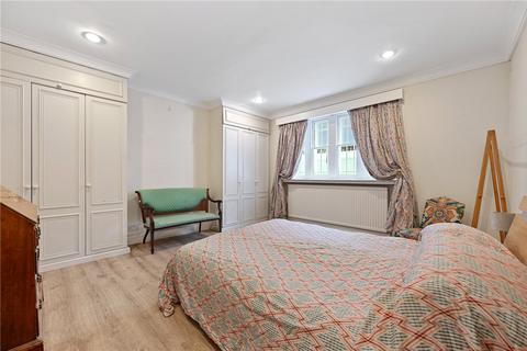 1 bedroom property to rent, St. Anns Villas, London, W11