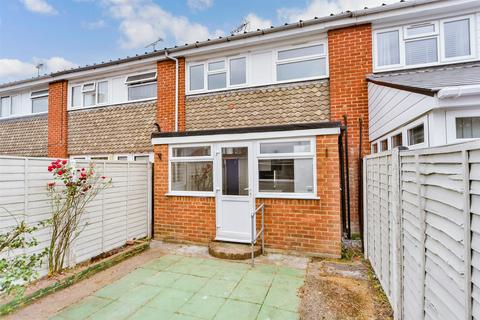 2 bedroom terraced house for sale, Sprotshill Close, Sittingbourne, Kent