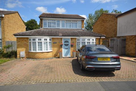 4 bedroom detached house for sale, Daniel Way, Silver End, Witham, CM8