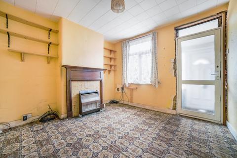 2 bedroom terraced house for sale, Myrtle Road, Hounslow, TW3