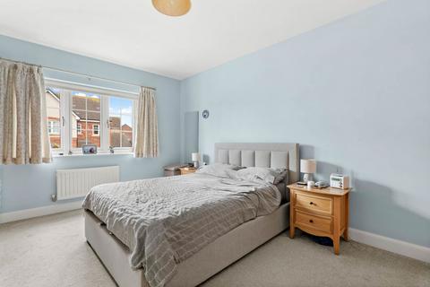 6 Gresley Way, Copcut, Droitwich, WR9 7JD