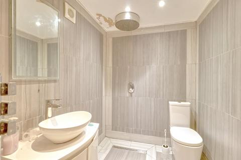 8 Usk Road, Aveley, South Ockendon, RM15 4PB