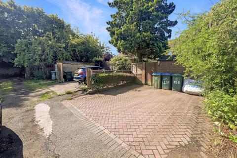 3 bedroom terraced house for sale, Allesley Old Road, Chaplefields, Coventry, CV5 8GJ