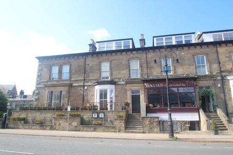 3 bedroom flat to rent, Station Parade, Harrogate, North Yorkshire, UK, HG1