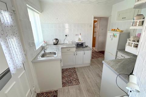 2 bedroom bungalow for sale, Cardigan Grove, North Shields, Tyne & Wear, NE30