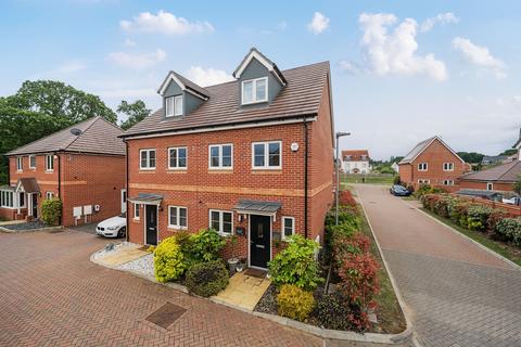 3 bedroom semi-detached house for sale, Binfield, Bracknell RG42