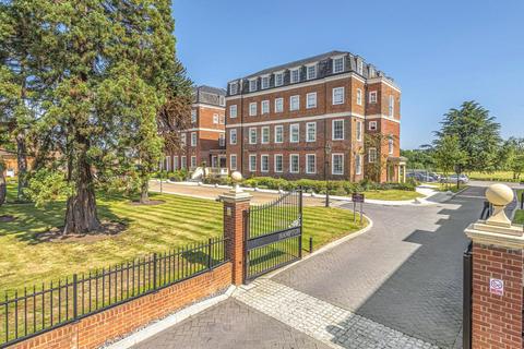 3 bedroom flat for sale, Marian Gardens, Bromley