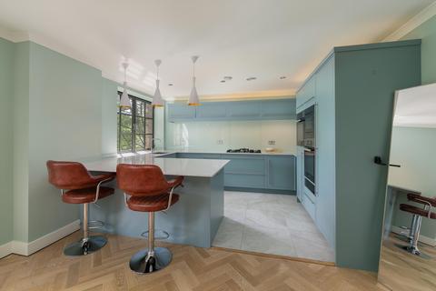 2 bedroom flat for sale, The Tramshed, Beehive Yard, Bath, Somerset, BA1