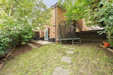 2 bedroom end of terrace house for sale, Oakdene Mews, Sutton, Surrey, SM3
