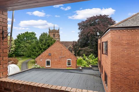 2 bedroom apartment for sale, 5 King Charles Place, St. John's, Worcester.  WR2 5AJ