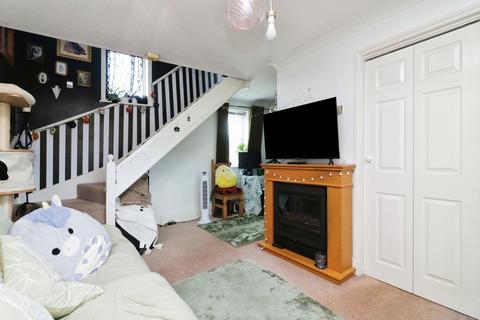 1 bedroom terraced house for sale, Parishes Mead, Stevenage, Herts, SG2