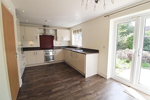 4 bedroom detached house for sale, Barncroft Drive, Haywards Heath, RH16