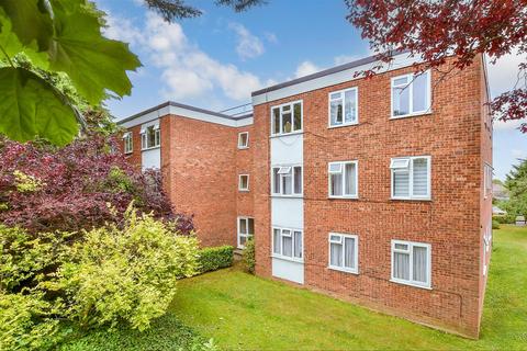 2 bedroom apartment for sale, Benhill Wood Road, Sutton, Surrey