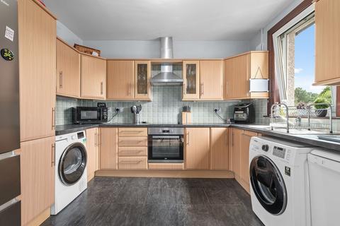 3 bedroom flat for sale, Kelvin Street, Grangemouth, FK3