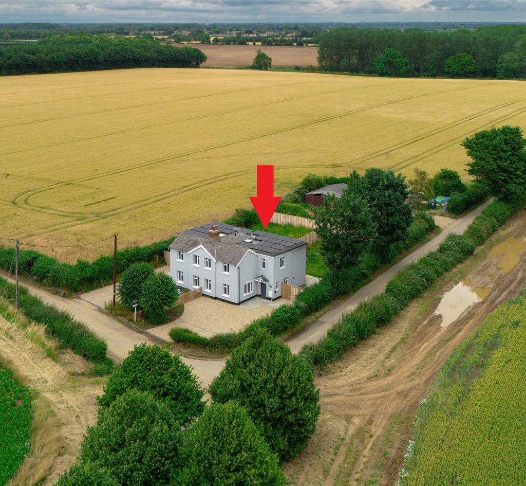 Cropped 20240711111942 - DJI 0232 - 3 Capel Hall L