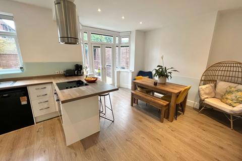 118 Brays Road, Sheldon, Birmingham, B26 1NS