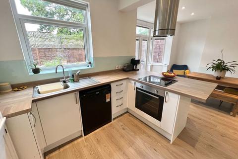 118 Brays Road, Sheldon, Birmingham, B26 1NS