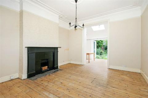 2 bedroom flat to rent, Vancouver Road, London SE23