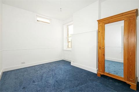 2 bedroom flat to rent, Vancouver Road, London SE23