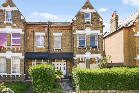 2 bedroom flat to rent, Vancouver Road, London SE23