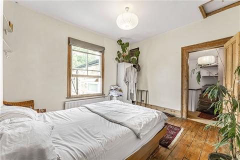 3 bedroom apartment for sale, Malvern Road, London, E8