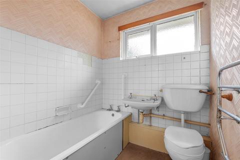 Flat 5, Hazel Court Bond Road, Warlingham, CR6 9SD