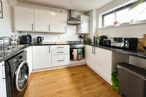 2 bedroom flat for sale, Whimberry Way, Withington, Manchester, Greater Manchester, M20