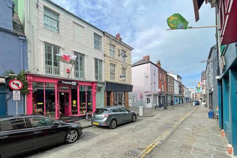 Shop for sale, High Street, Caernarfon, Gwynedd, LL55