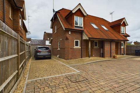 2 bedroom semi-detached house to rent, Shepard Place, Pangbourne, RG8