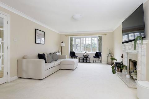 Lantern Lodge Meadow Orchard, Broadway, WR12 7QU