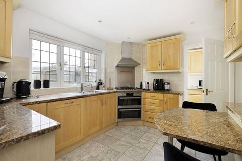 Lantern Lodge Meadow Orchard, Broadway, WR12 7QU