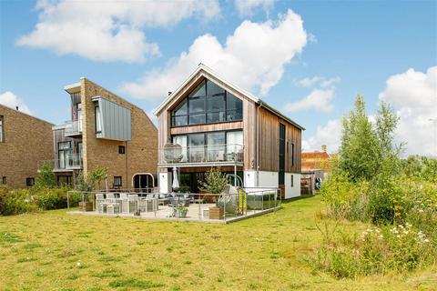 5 bedroom detached house for sale, 27 Minety Lake, The Lower Mill Estate, GL7 6BG