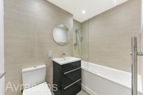 4 bedroom apartment to rent, OFFLEY ROAD, OVAL