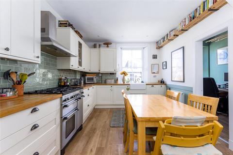 29 Collins Place, Edinburgh, EH3 5JD