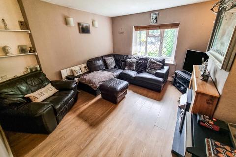 4 bedroom semi-detached house for sale, Scotland Farm Road, Ash Vale GU12